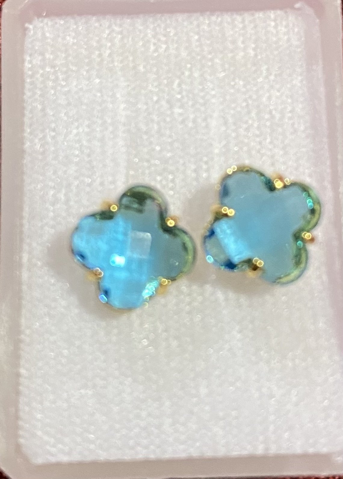 Broquel azul turquesa